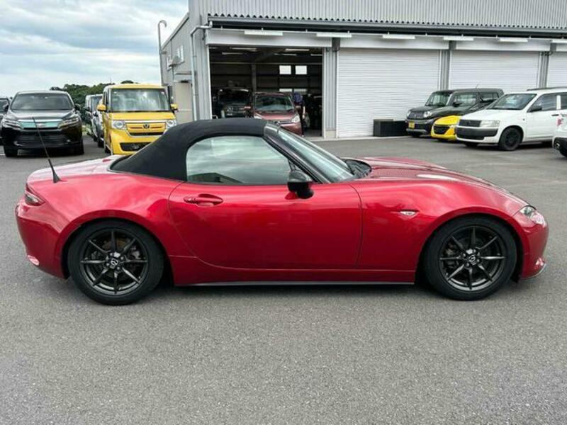 ROADSTER