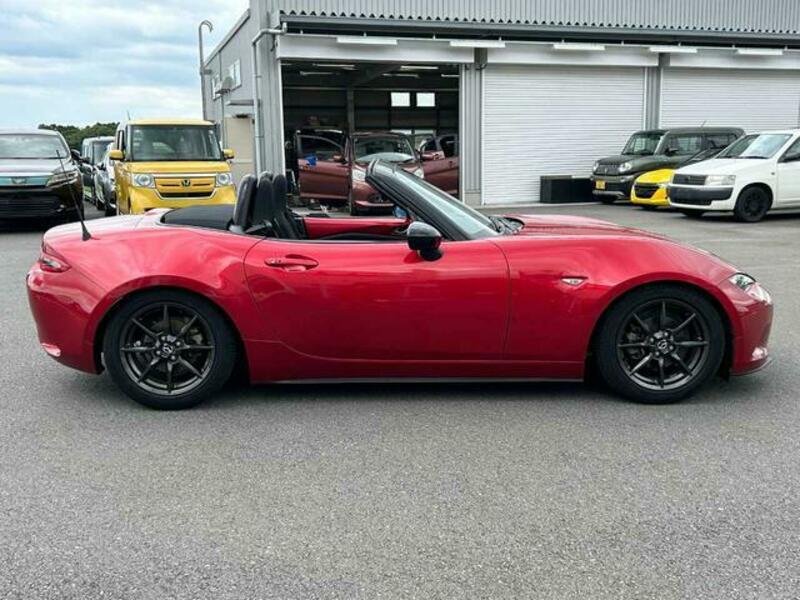 ROADSTER