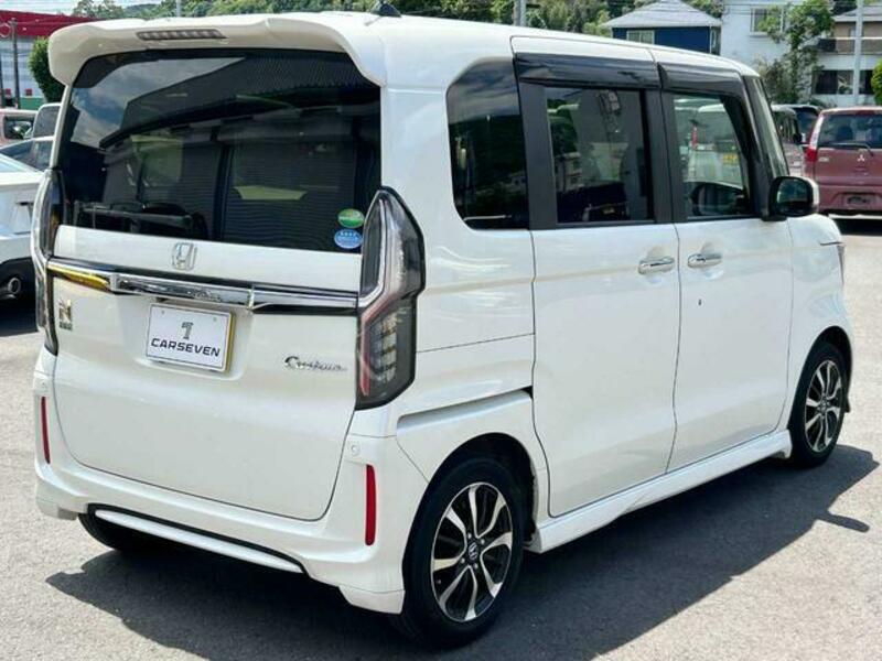 N BOX CUSTOM