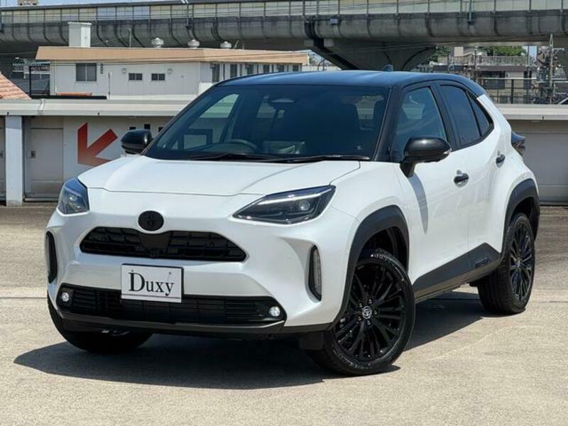 YARIS CROSS