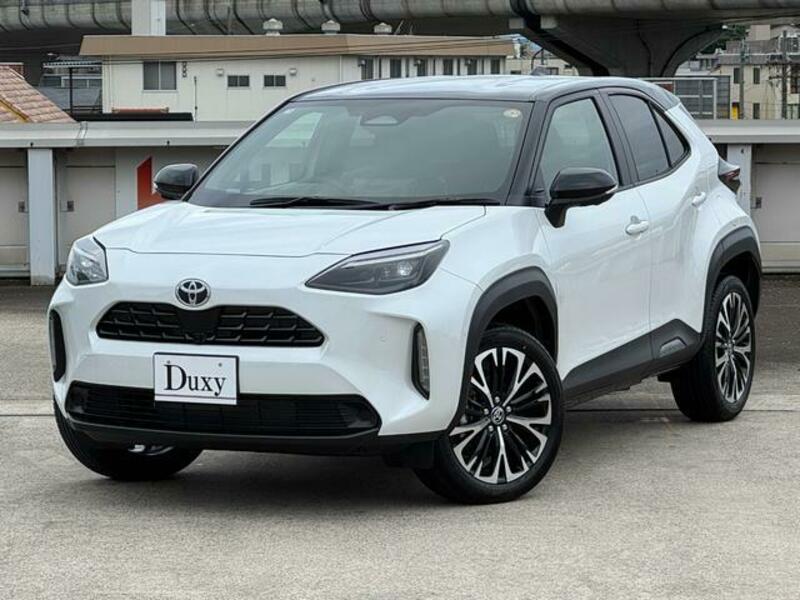 YARIS CROSS