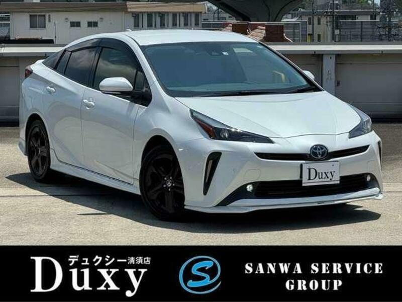 TOYOTA PRIUS