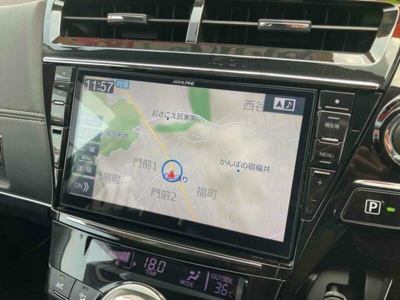 PRIUS ALPHA
