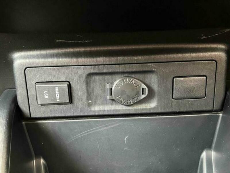 PRIUS ALPHA