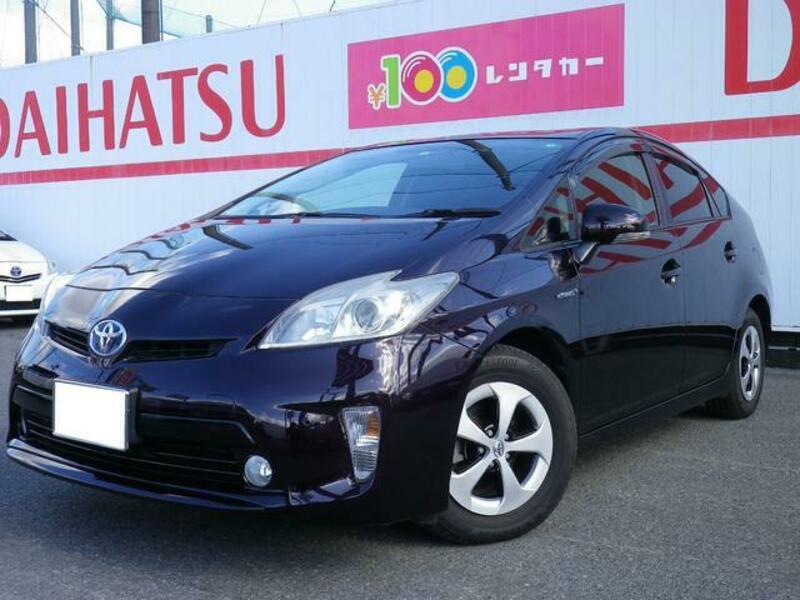 TOYOTA PRIUS