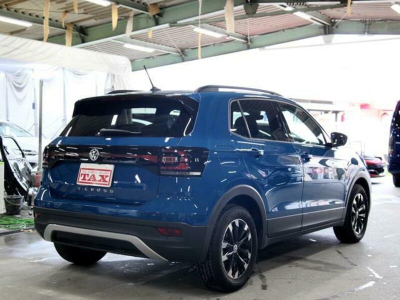 T CROSS
