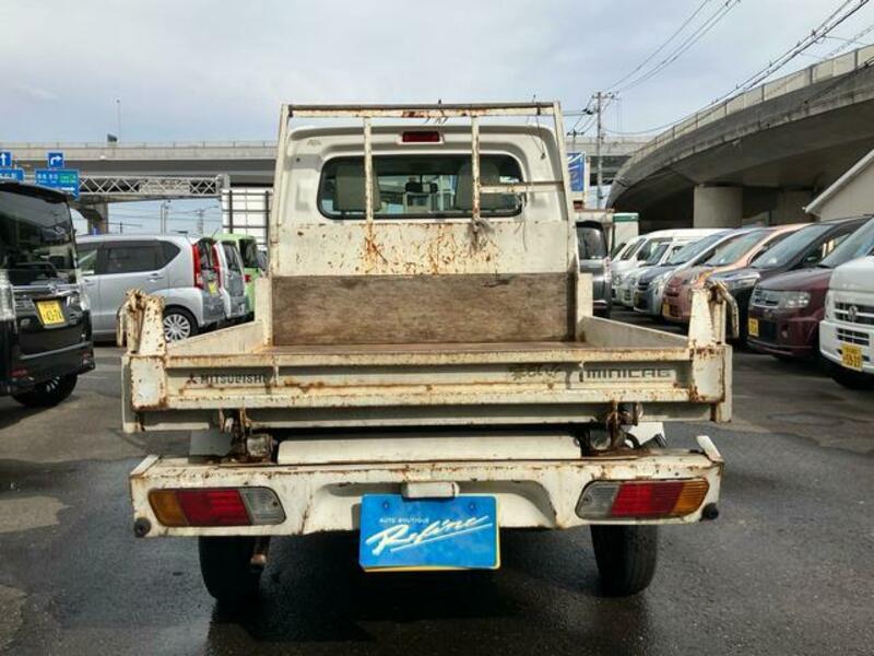 MINICAB TRUCK