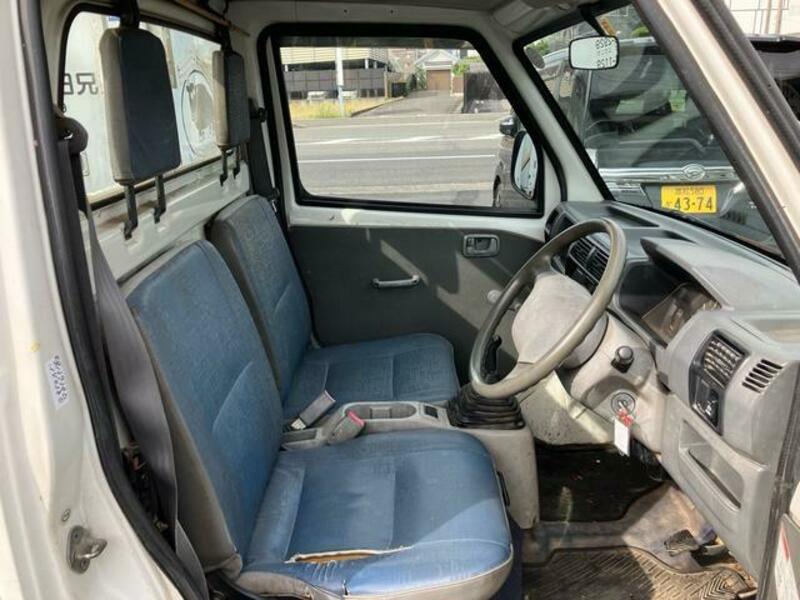 MINICAB TRUCK