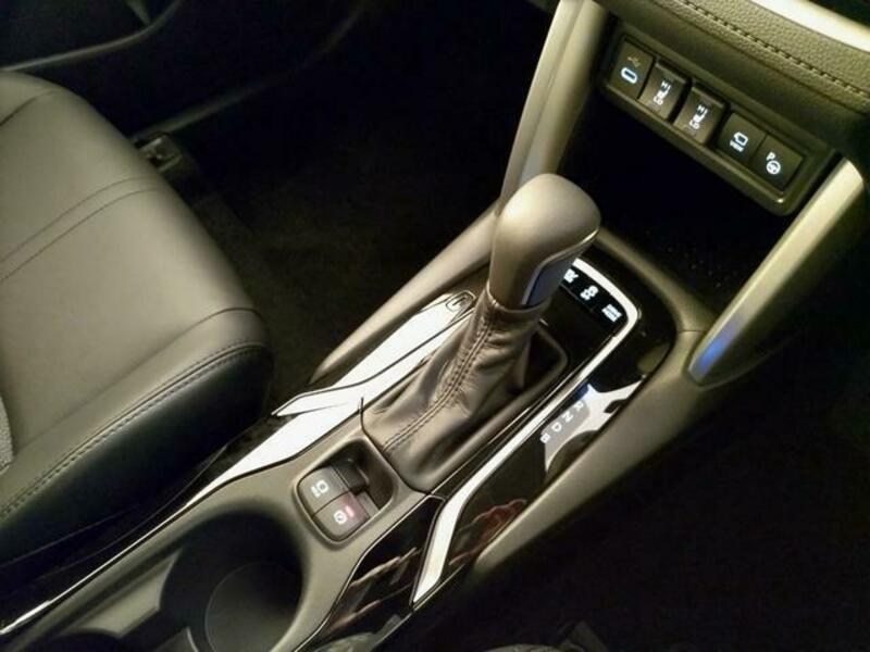 COROLLA CROSS