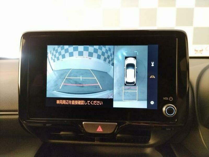 YARIS CROSS