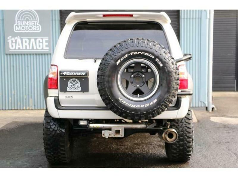 HILUX SURF