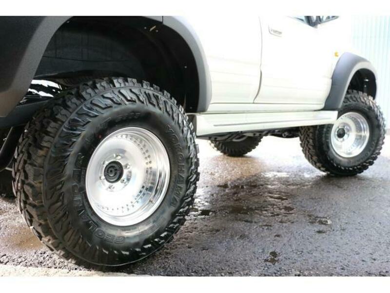 HILUX SURF