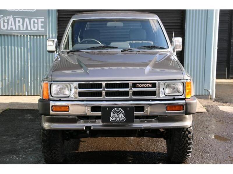 HILUX SURF