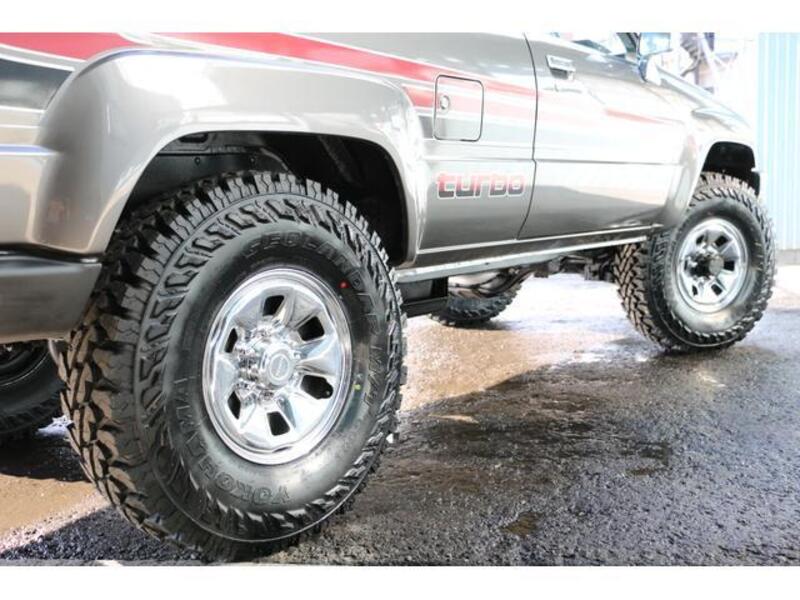 HILUX SURF