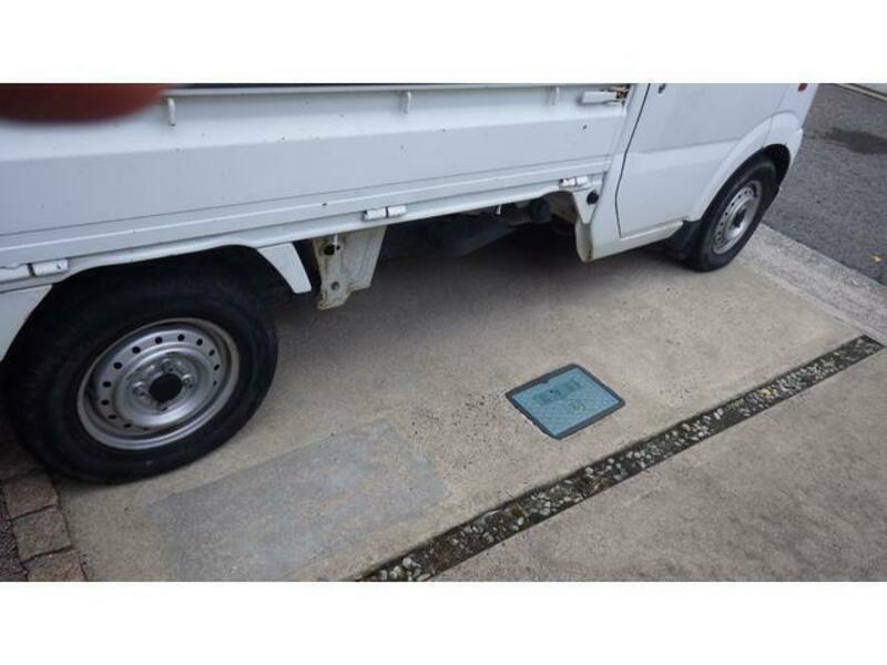 CARRY TRUCK