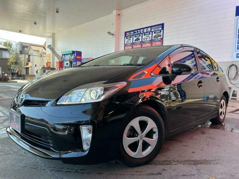 TOYOTA PRIUS