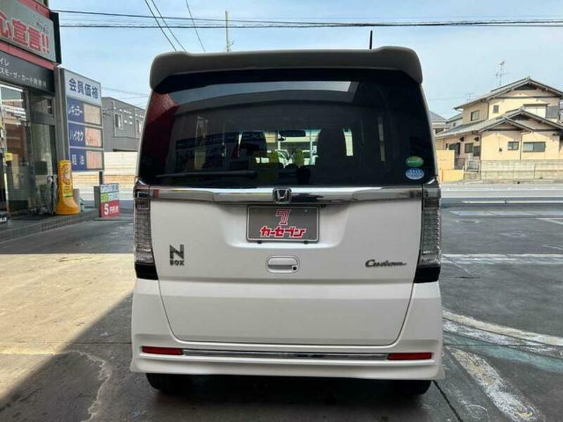 N BOX CUSTOM