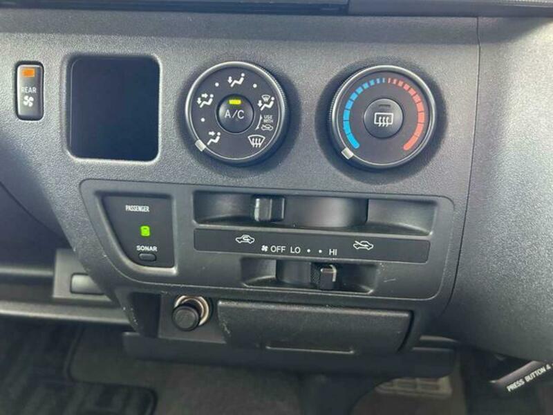 HIACE WAGON