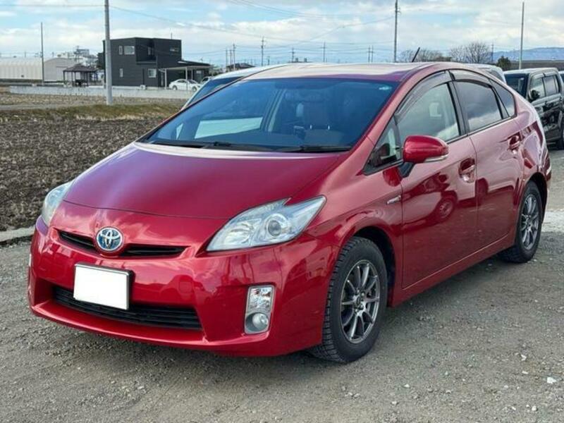 TOYOTA PRIUS