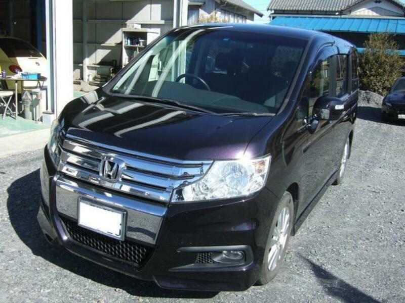 HONDA STEPWAGON SPADA