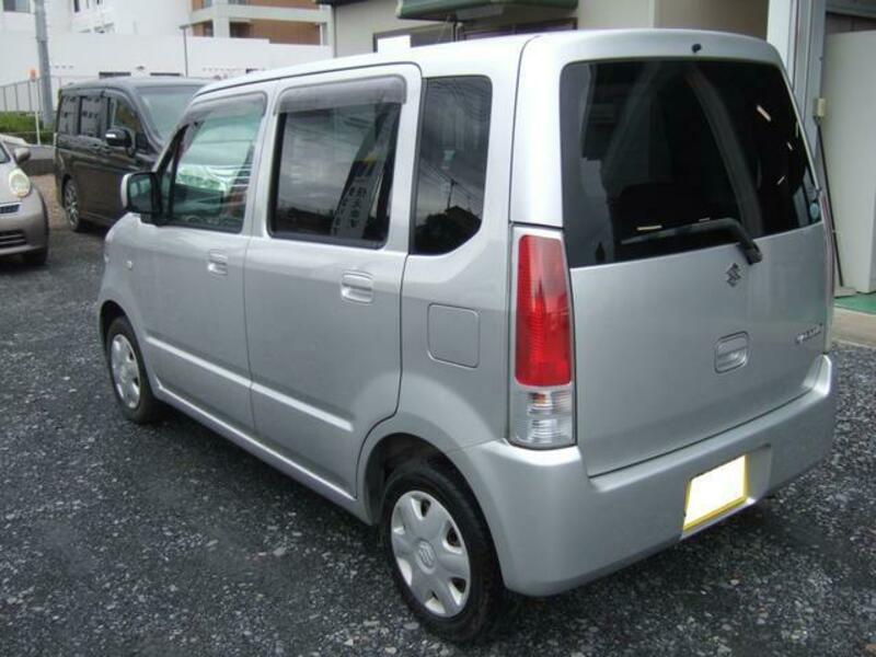 WAGON R