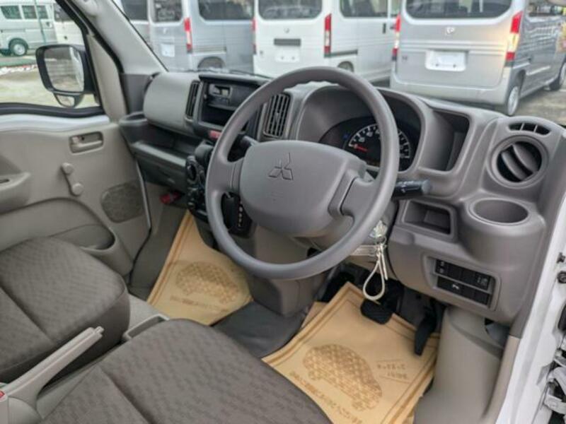 MINICAB VAN
