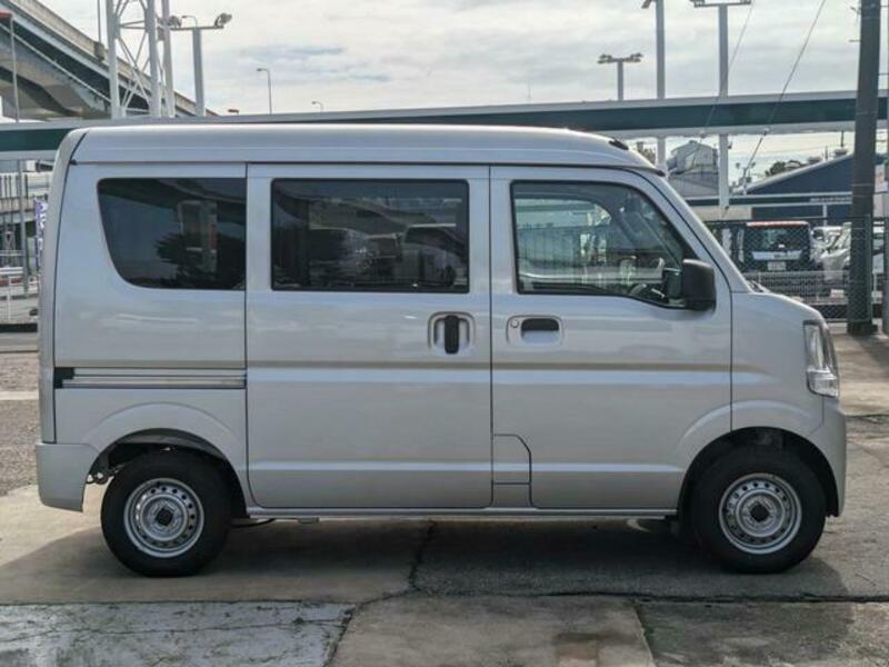 MINICAB VAN