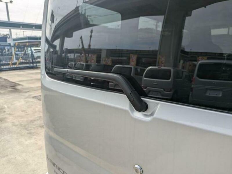 MINICAB VAN