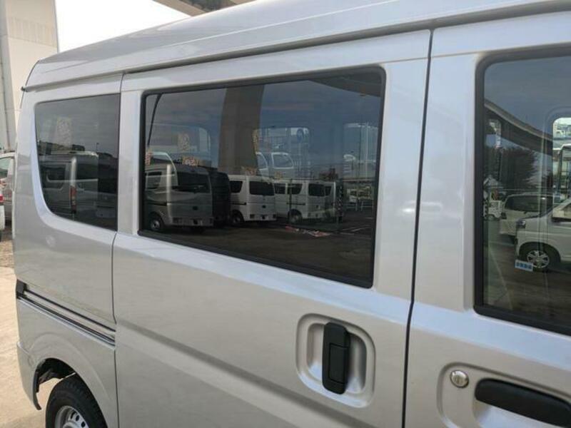 MINICAB VAN