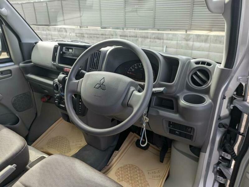MINICAB VAN
