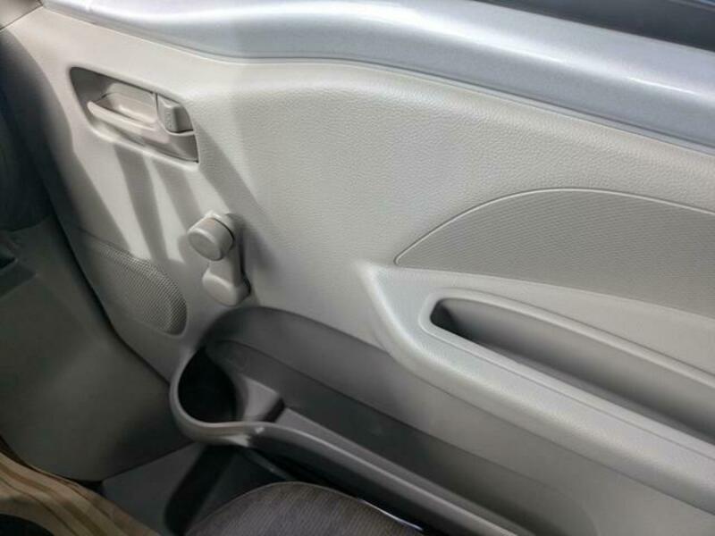 MINICAB VAN