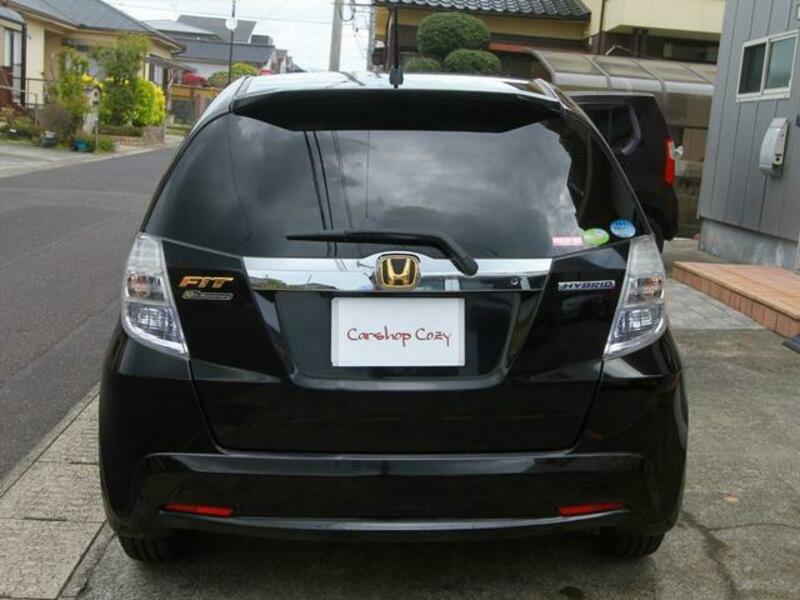 FIT HYBRID