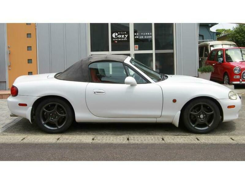 ROADSTER