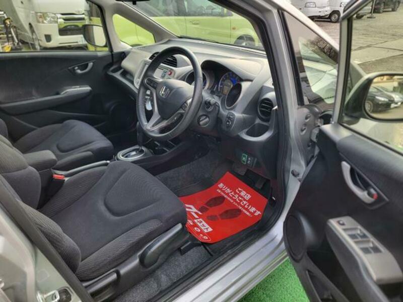 FIT HYBRID