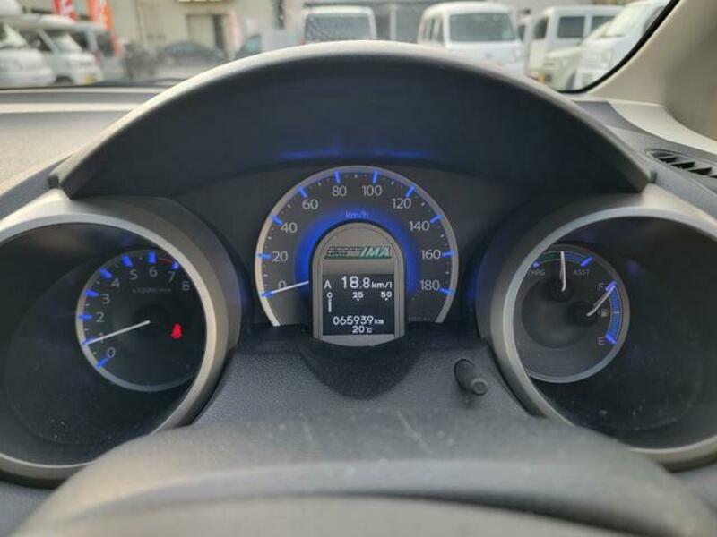 FIT HYBRID