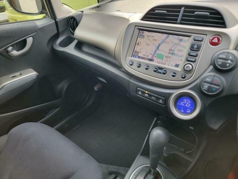FIT HYBRID