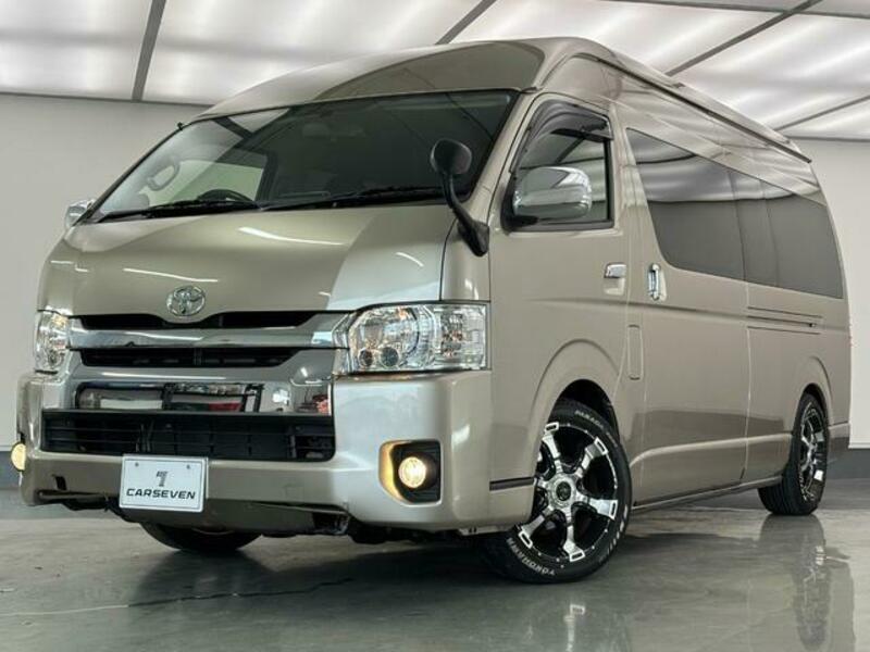 TOYOTA HIACE WAGON