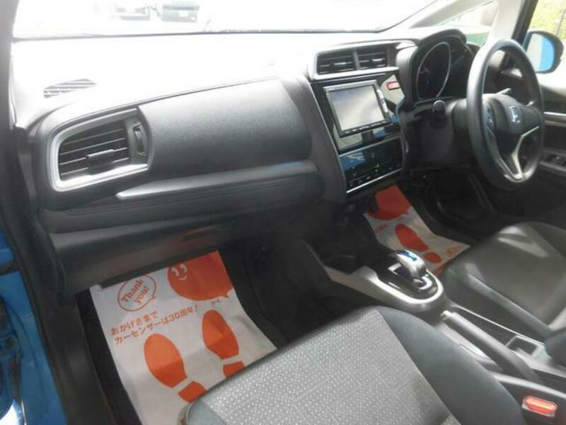 FIT HYBRID