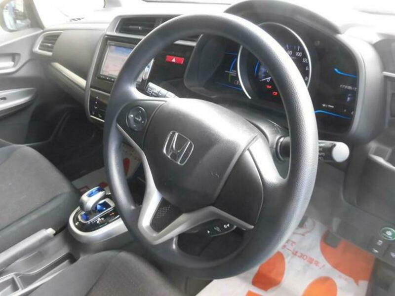 FIT HYBRID