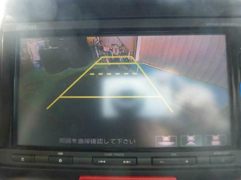N BOX