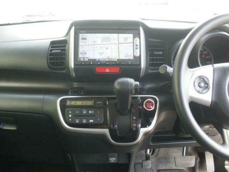 N BOX