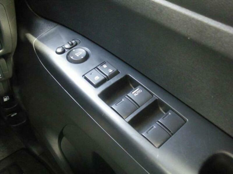 N BOX