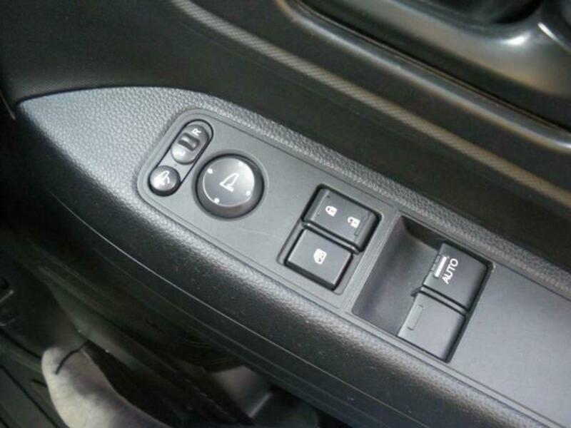N-VAN