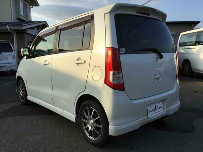 WAGON R