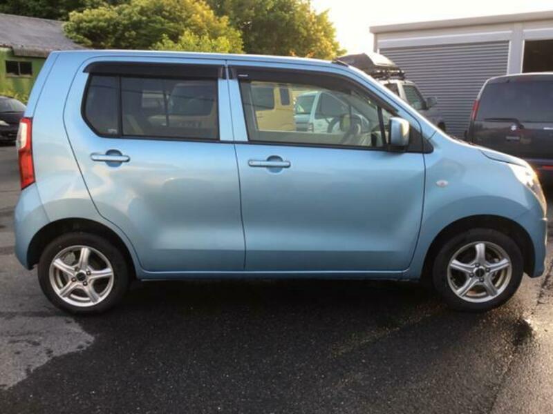 WAGON R