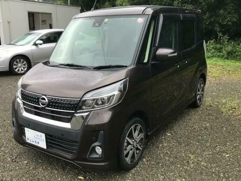 NISSAN DAYZ ROOX