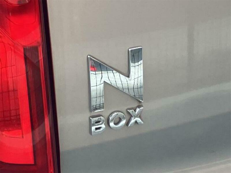 N BOX