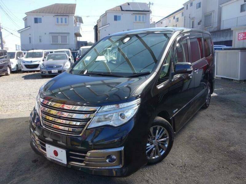 NISSAN SERENA