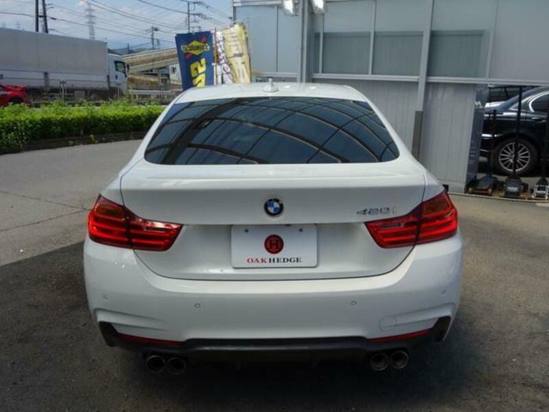 4 SERIES