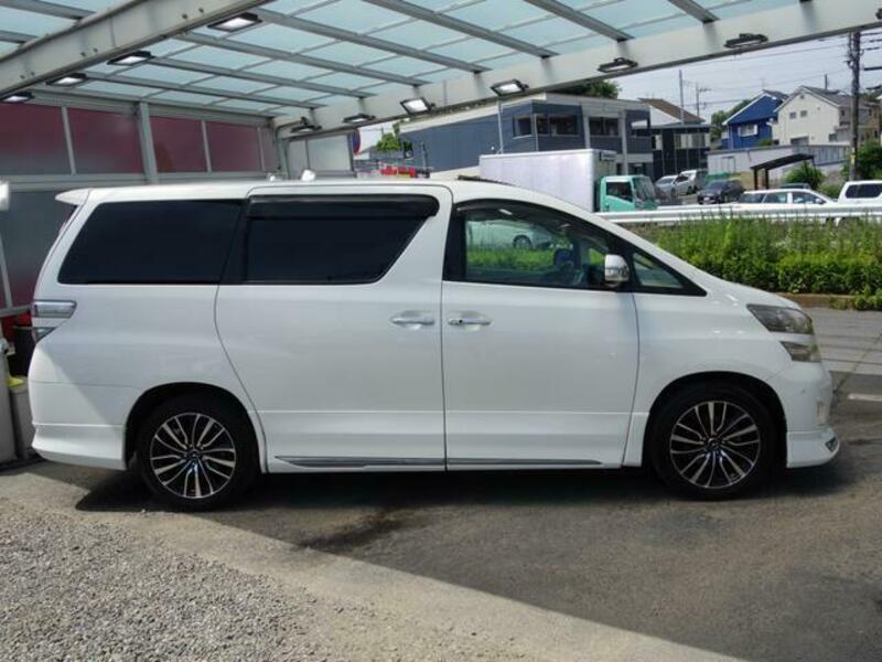 VELLFIRE